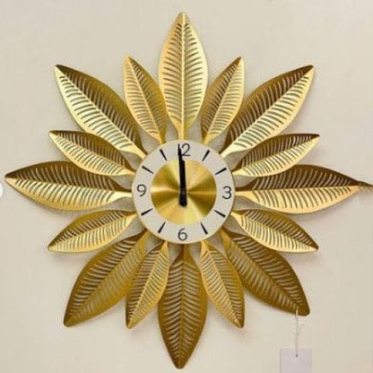 Star-Shaped, 20-inch Metal Wall Clock