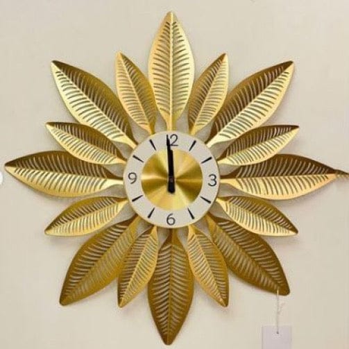 Star-Shaped, 20-inch Metal Wall Clock